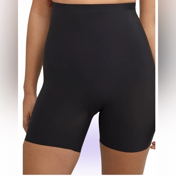 MaidenForm Seamless stay in place high waisted Shorty shape wear Sz M - Picture 1 of 11